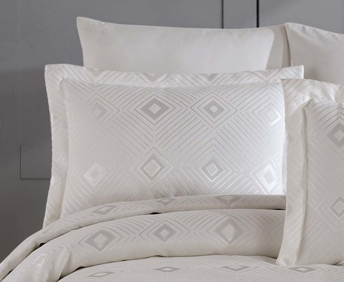 Покрывало гобеленовое DO&CO PETEK жаккард полиэстер кремовый 240х260, фото, фотография