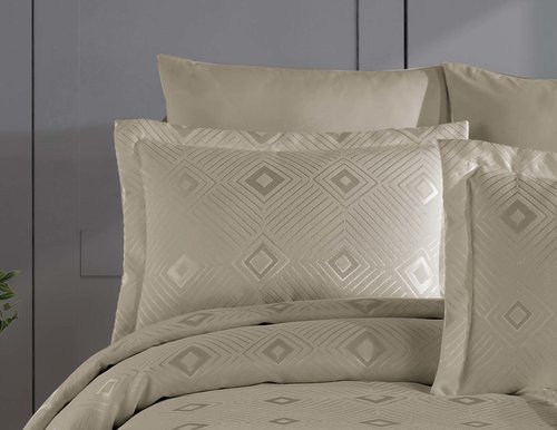 Покрывало гобеленовое DO&CO PETEK жаккард полиэстер бежевый 240х260, фото, фотография