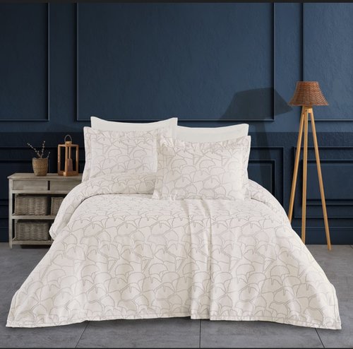 Покрывало гобеленовое DO&CO BERGOMA жаккард полиэстер кремовый 240х260, фото, фотография