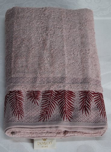 Полотенце для ванной DO&CO CALI хлопковая махра брусничный 70х140, фото, фотография