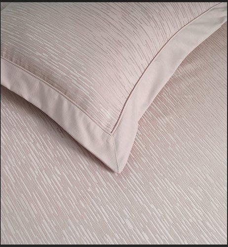 Покрывало гобеленовое DO&CO DIAMOND жаккард полиэстер бежевый 240х260, фото, фотография