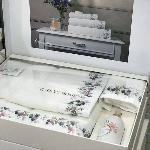 Подарочный набор полотенец для ванной 3 пр. + спрей Tivolyo Home VERSAILLES хлопковая махра кремовый, фото, фотография