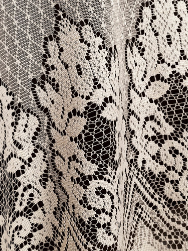 Скатерть овальная Karna MARION полиэстер кремовый 150х220, фото, фотография